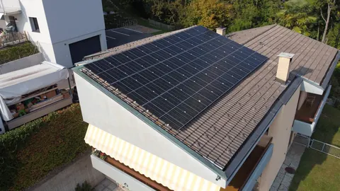Impianto fotovoltaico da 10.8 kWp realizzato da Matasci Sagl a Cassina d'Agno