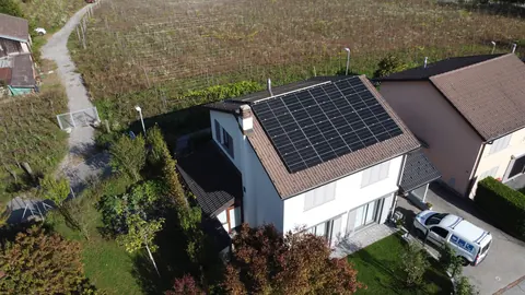 Impianto fotovoltaico da 9.4 kWp realizzato da Matasci Sagl a Lumino