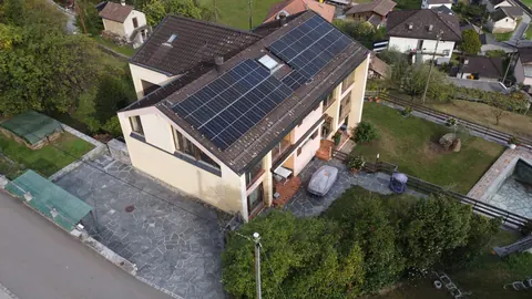 Impianto fotovoltaico da 10 kWp realizzato da Matasci Sagl a Semione