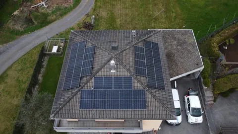 Impianto fotovoltaico da 9.03 kWp realizzato da Matasci Sagl a Cugnasco