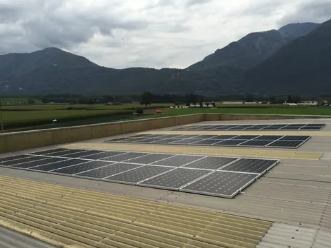 Impianto fotovoltaico da 29.8 kWp realizzato da Matasci Sagl a Riazzino