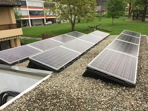 Impianto fotovoltaico da 10.4 kWp realizzato da Matasci Sagl a Cugnasco