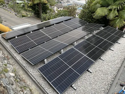 Impianto fotovoltaico da 4.8 kWp realizzato da Matasci Sagl a Lavertezzo