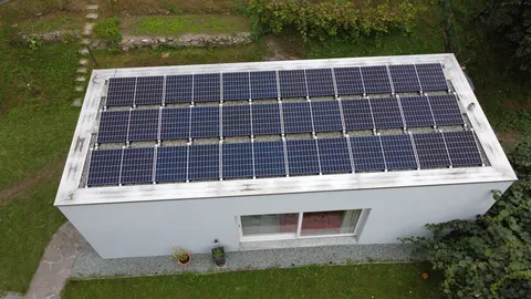 Impianto fotovoltaico da 6.48 kWp realizzato da Matasci Sagl a Grono